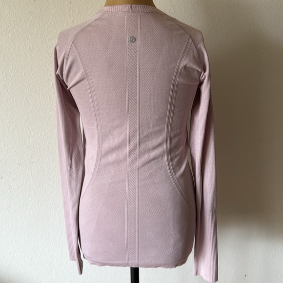 Lululemon sz 6 light pink swiftly tech Women's Long Sleeve Top thumb holes VGUC - Picture 4 of 5